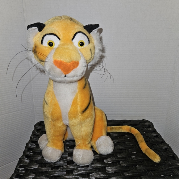 Disney Other - Disney Orange and White Stuffed Animal